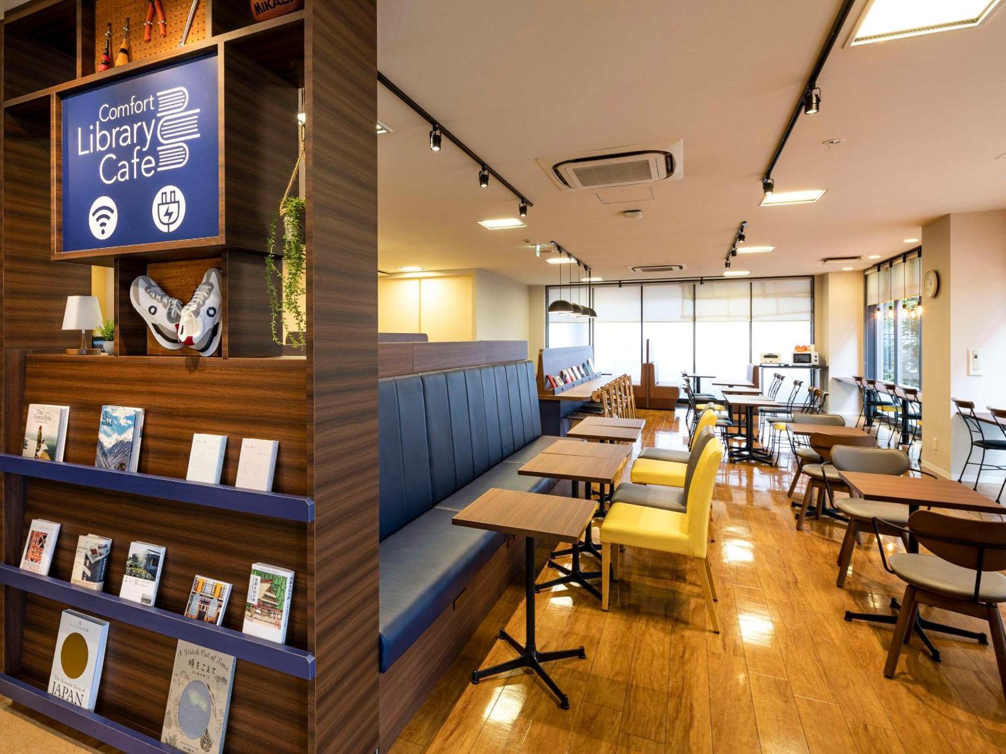 โรงแรมคอมฟอร์ท คาริยะ ภายนอก รูปภาพ